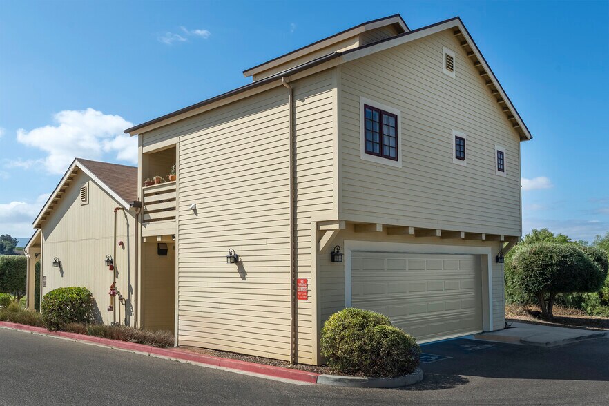 More Photos Of 3511-3513 Numancia St, Santa Ynez Apartments For Sale