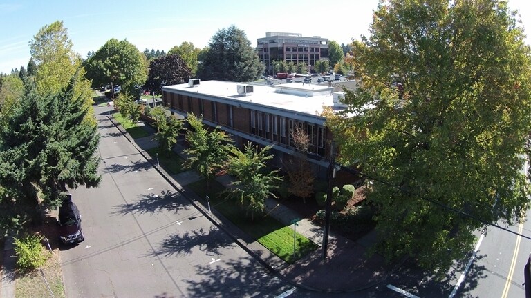 More Photos Of 303 E 16th St, Vancouver Coworking Space