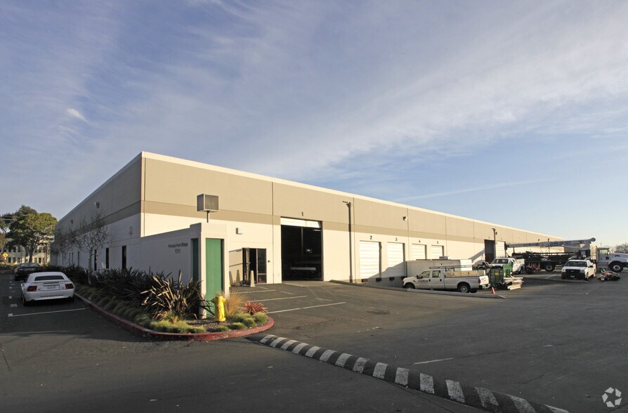 More Photos Of 2340-2380 W Winton Ave, Hayward Manufacturing For Lease
