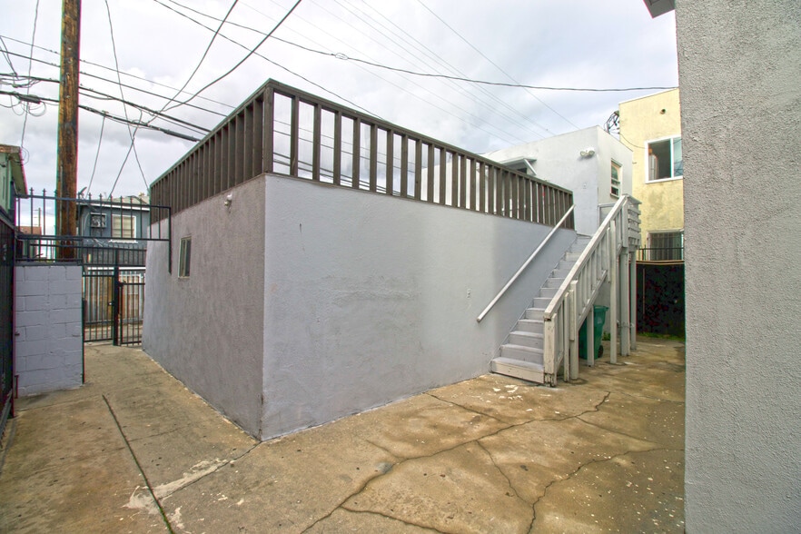 More Photos Of 1425 Cedar Ave, Long Beach Apartments For Sale