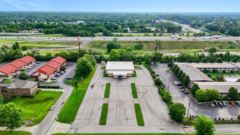 More Photos Of 1975 Haggard Ct, Lexington Religious Facility For Sale