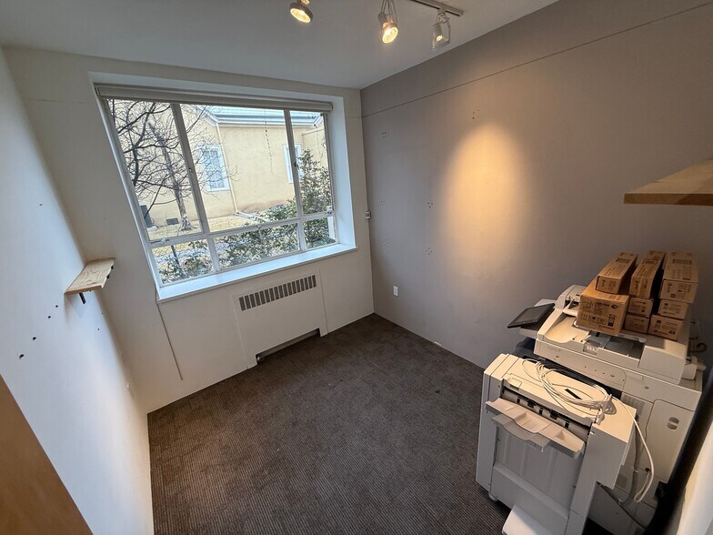 More Photos Of 227 E Palace Ave, Santa Fe Office For Sale
