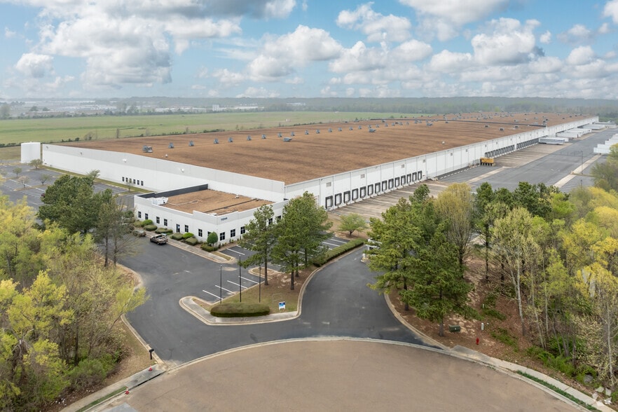 More Photos Of 11244 S Distribution Cv, Olive Branch Distribution For Lease