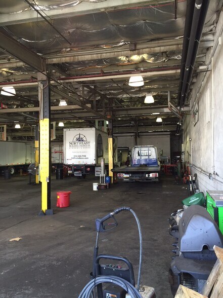 More Photos Of 6225 State Rd, Philadelphia Warehouse For Lease