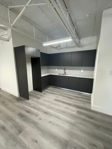 More Photos Of 777 NE 125th St, North Miami Storefront For Lease