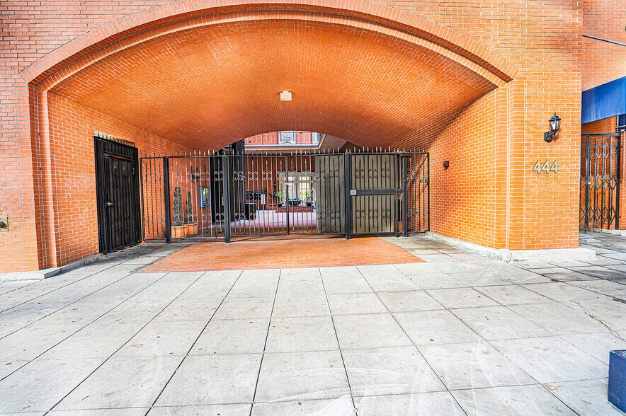 More Photos Of 444 W C St, San Diego Loft Creative Space For Sale