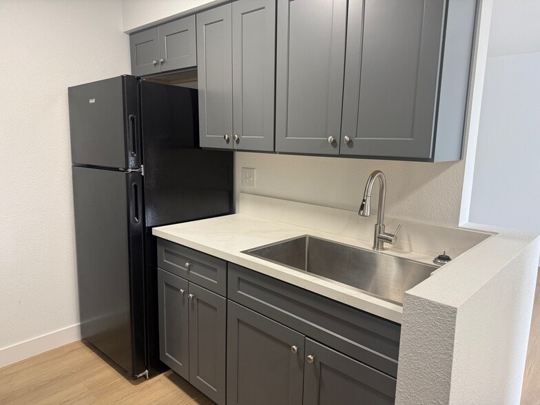More Photos Of 900-1208 E Carey Ave, North Las Vegas Apartments For Sale