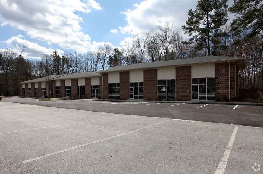 More Photos Of 4000 Bearcat Way, Morrisville Flex For Lease