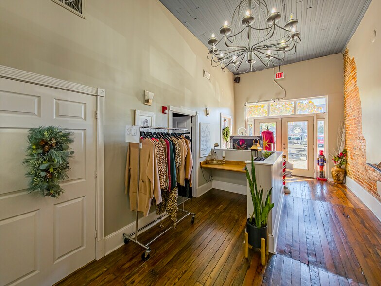 More Photos Of 105-111 W Central, Valdosta Storefront Retail Office For Sale