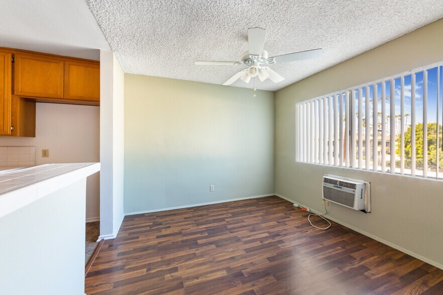 More Photos Of 13951 Moorpark St, Sherman Oaks Apartments For Sale