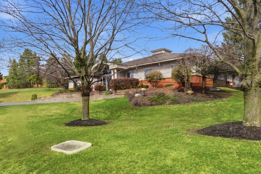 More Photos Of 33 Century Hill Dr, Latham Office For Sale