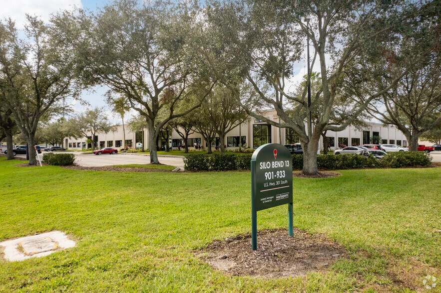More Photos Of 8900-8934 Brittany Way, Tampa Unknown For Sale