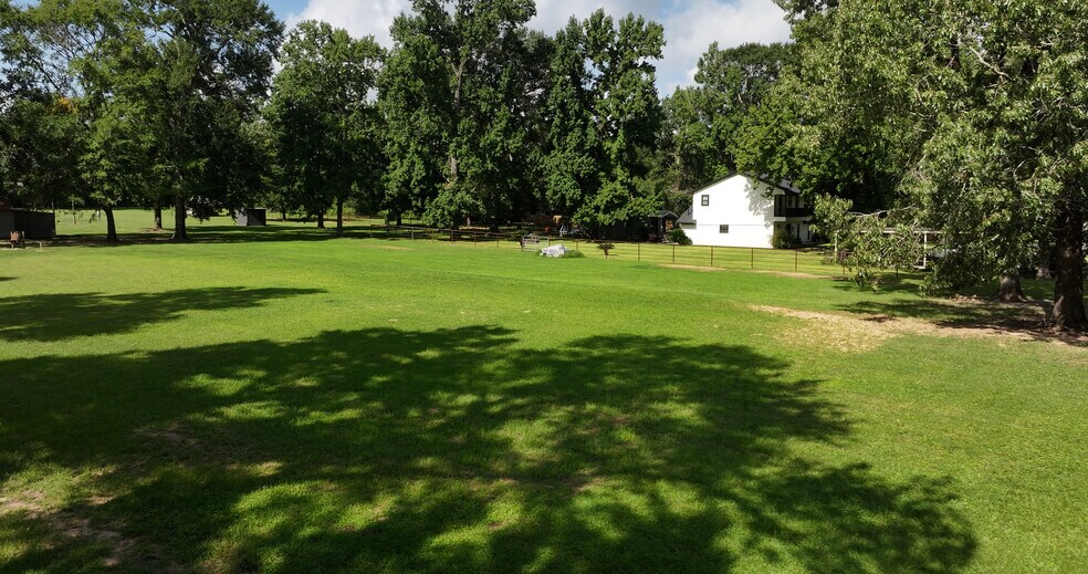 More Photos Of 11291 Darby Loop, Conroe Land For Sale