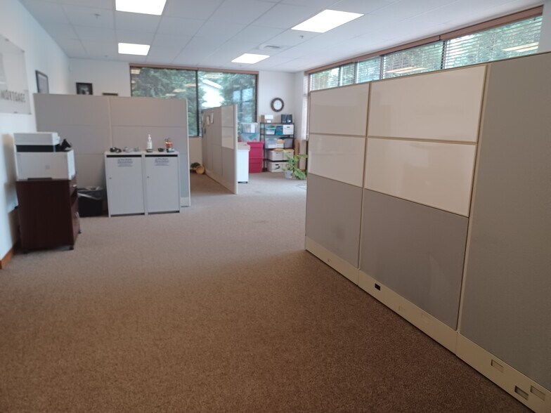 More Photos Of 10219 196th Street Ct E, Graham Unknown For Lease