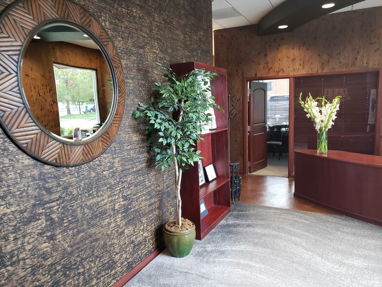 More Photos Of 7525 S Union Park Ave, Sandy Bank For Sale