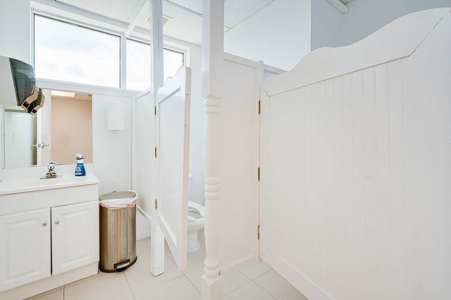 More Photos Of 55 Inlet Harbor Rd, Ponce Inlet Office Residential For Sale