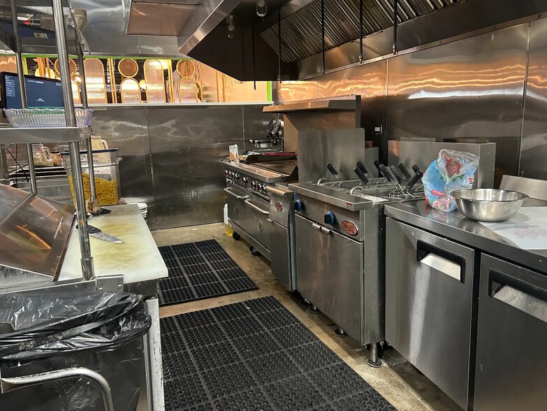 More Photos Of 3721 Sauk Trl, Richton Park General Retail For Sale
