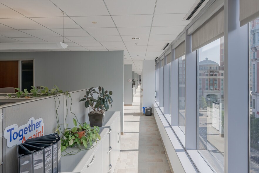 More Photos Of 10 Memorial Blvd, Providence Office For Lease