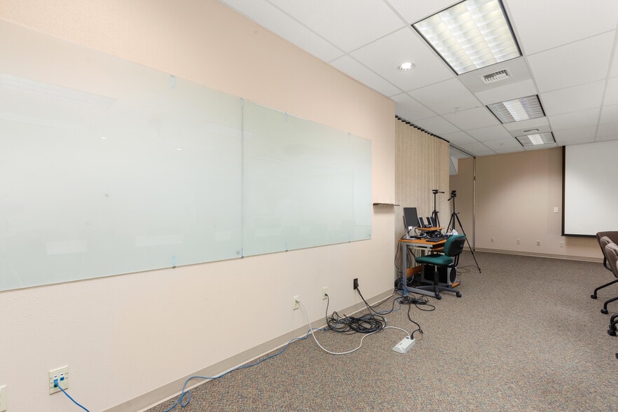 More Photos Of 555 Corporate Dr, Kalispell Medical For Lease