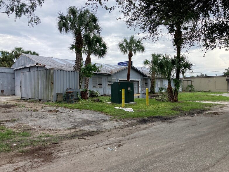 More Photos Of 1717 W Arch St, Tampa Industrial For Sale