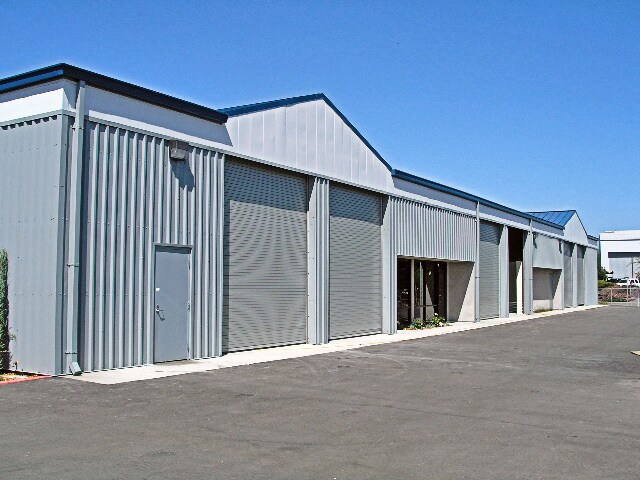 More Photos Of 3633 Regional Pky, Santa Rosa Warehouse For Lease