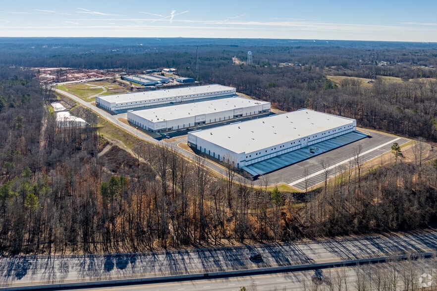 More Photos Of 1075 Highway 124, Braselton Unknown For Lease