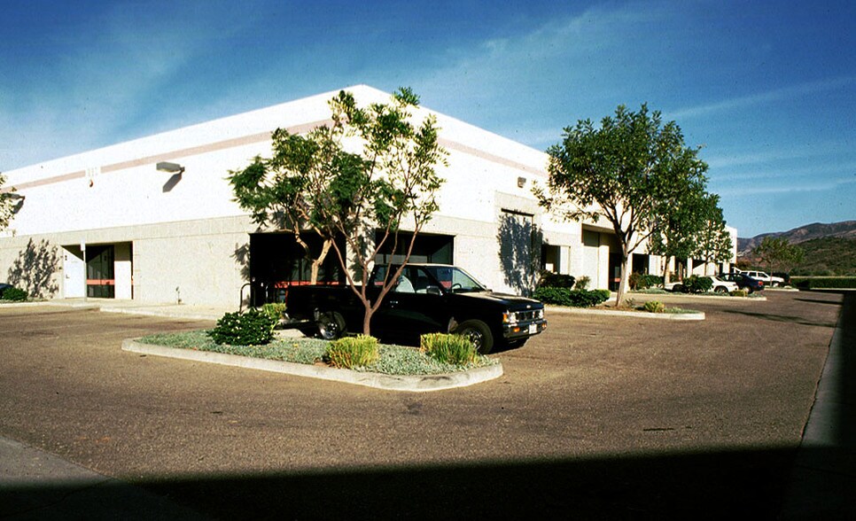 More Photos Of 880 Calle Plano, Camarillo Warehouse For Lease