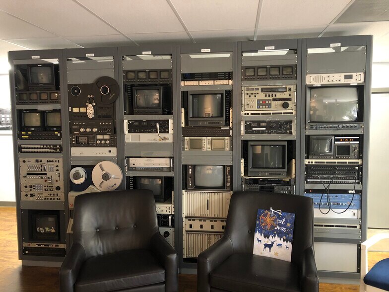 More Photos Of 1957 E Irving Blvd, Irving Movie Radio TVStudio For Sale