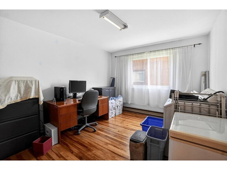 More Photos Of 417 - 425 Ave 76e, Lasalle Multifamily For Sale