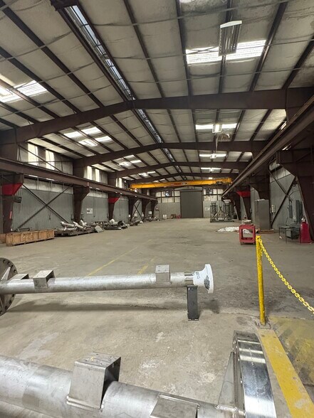 More Photos Of 11837 W Fairmont Pky, La Porte Warehouse For Lease