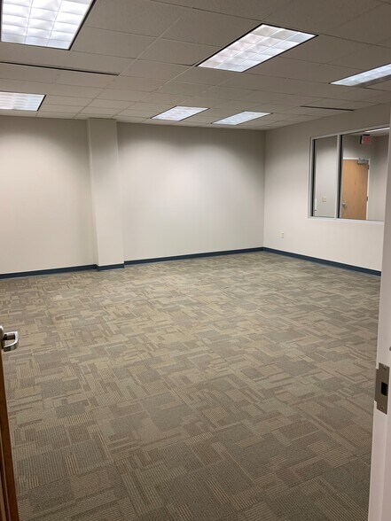 More Photos Of 343 E Six Forks Rd, Raleigh Unknown For Lease