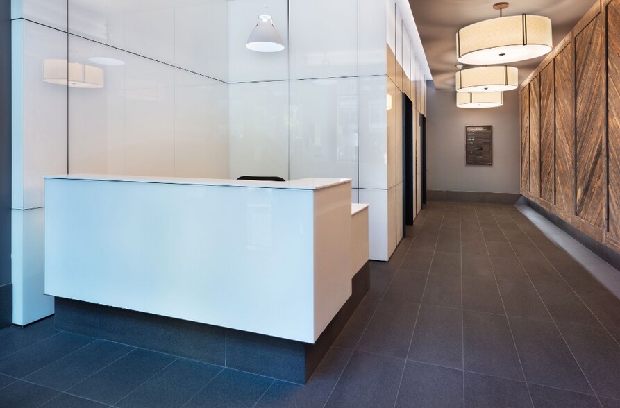 More Photos Of 1720 I St NW, Washington Office For Lease