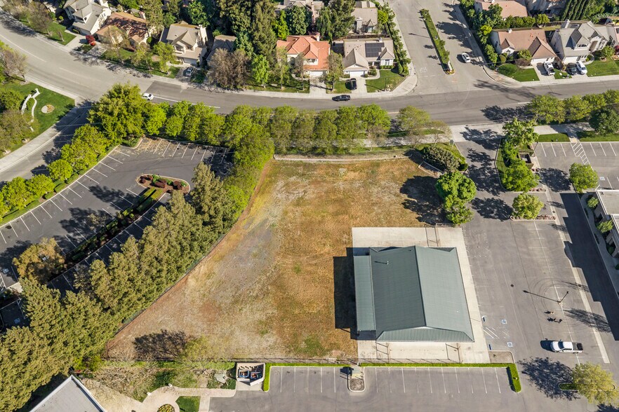 More Photos Of 3404 Shadowbrook Dr, Stockton Storefront Retail Office For Sale