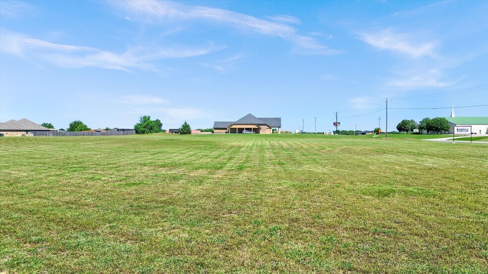 More Photos Of 305 US 377 hwy, Whitesboro Land For Lease