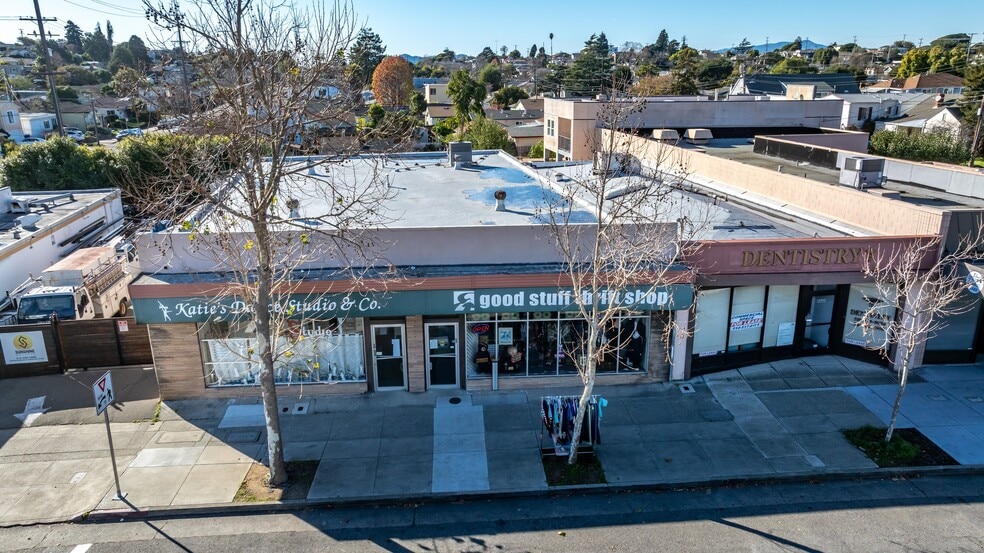 More Photos Of 10311-10317 San Pablo, El Cerrito Storefront For Sale