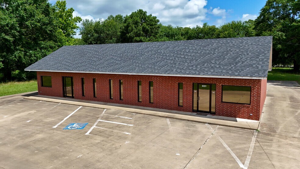 More Photos Of 8351 Fm 3506, Coffee City Office For Sale