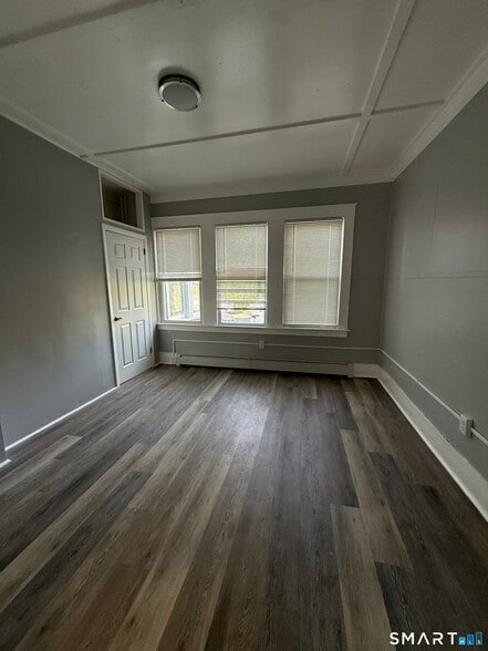 More Photos Of 80-82 Maple Ave, New London Apartments For Sale