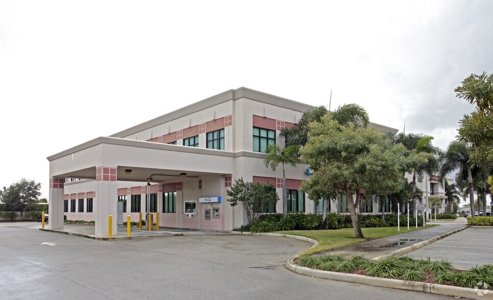More Photos Of 1700 W Woolbright Rd, Boynton Beach Medical For Lease