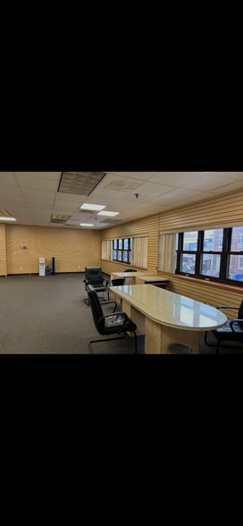 More Photos Of 4532 162nd St, Flushing Warehouse For Lease