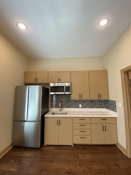 More Photos Of 2200 N AW Grimes, Round Rock Medical For Lease