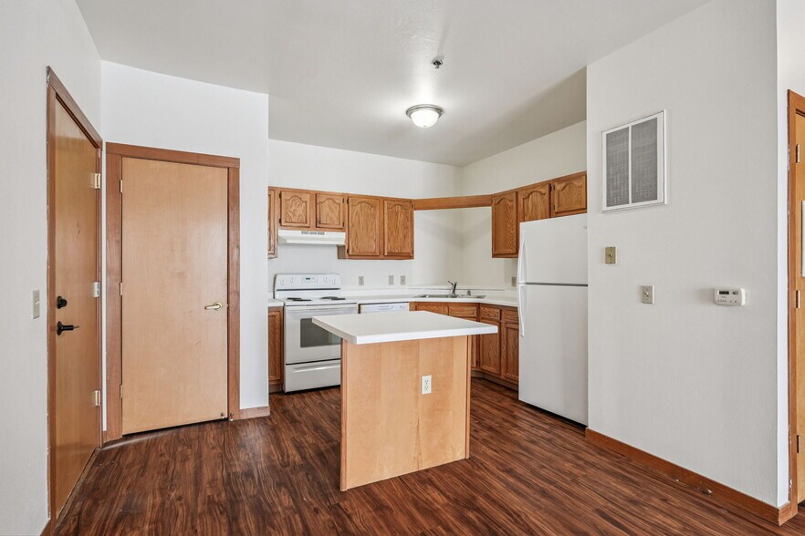 More Photos Of 134 Main St, Racine Apartments For Sale