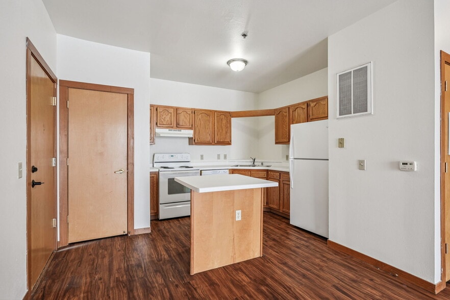 More Photos Of 134 Main St, Racine Apartments For Sale