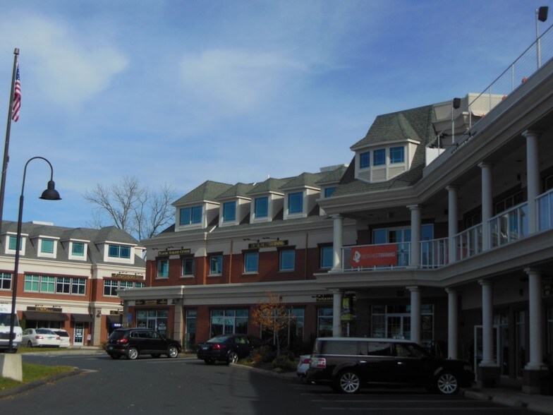 More Photos Of 120 Hebron Ave, Glastonbury Unknown For Lease