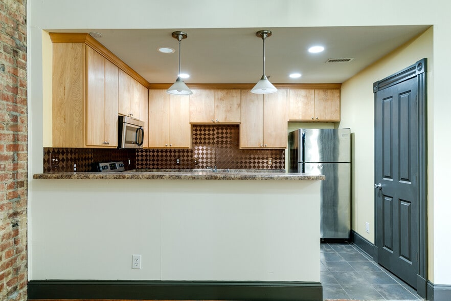 More Photos Of 712 Grove Ave, Petersburg Apartments For Sale