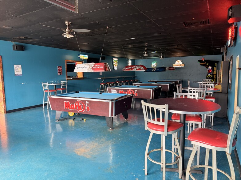 More Photos Of 2385 Willowcreek Rd, Portage Restaurant For Sale