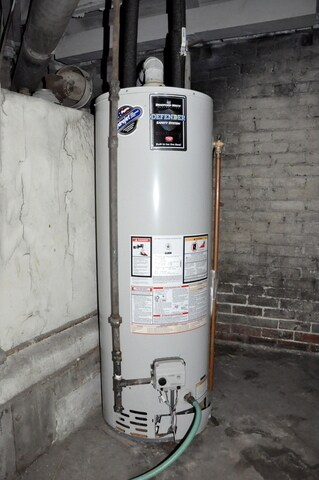 More Photos Of 208 N Park St, Streator Storefront Retail Residential For Sale