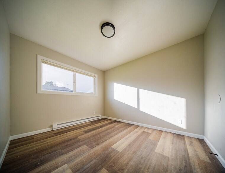 More Photos Of 1037 Ring St NE, Salem Apartments For Sale