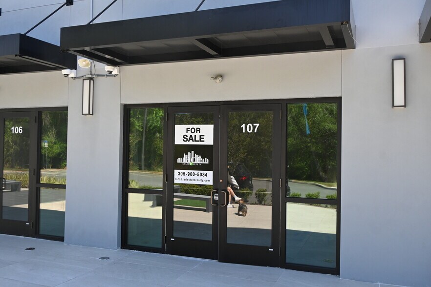 More Photos Of 3370 Rouse Rd, Orlando Storefront For Sale