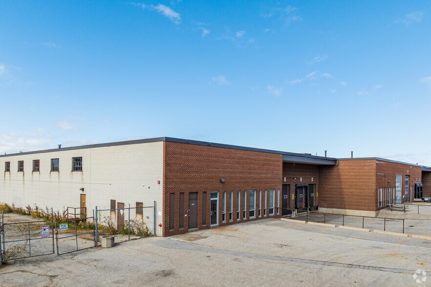 Primary Photo Of 400 Flint Rd, Toronto Warehouse For Lease