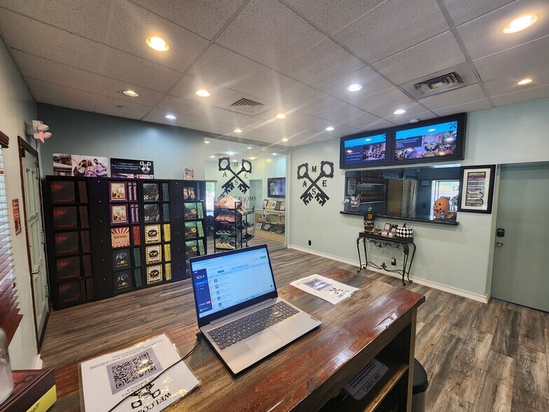 More Photos Of 86 W University Dr, Mesa Office For Sale